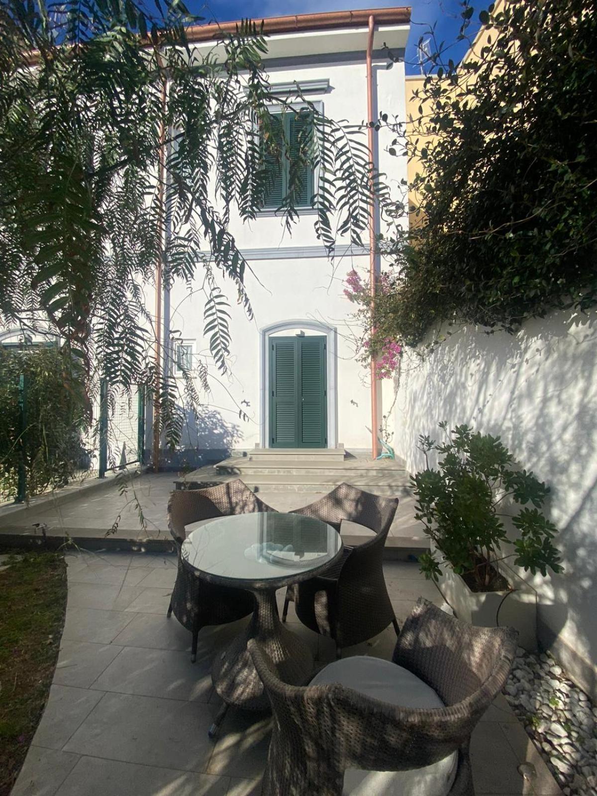 La Lanterna Sul Mare Villa Livorno Exterior foto